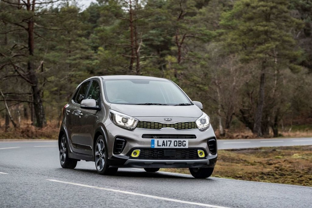 Kia Picanto X-Line: hatchback w sposobie zwrotnicy