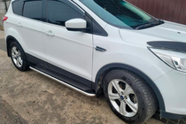 Ford Kuga/Escape 2013-2019 Progi Boczné Maydos V2 (2 szt., Aluminium + Stal Nierdzewna) Z listwami na drzwiach zdjęcia 3