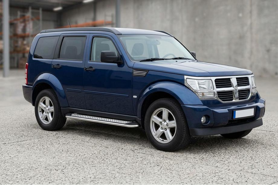 Dodge Nitro 2006-2011 Progi Boczne Maydos V2 (2 szt., Aluminium i Stal Nierdzewna) Image