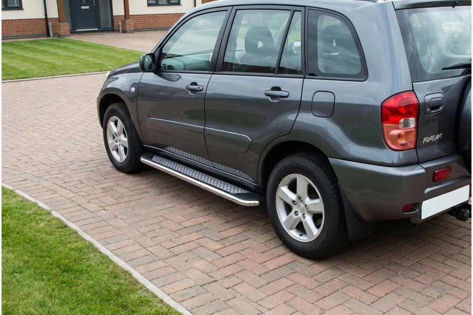 Toyota Rav 4 2001-2005 Progi Boczne Maydos V2 (2 szt., Aluminium i Stal Nierdzewna) Image
