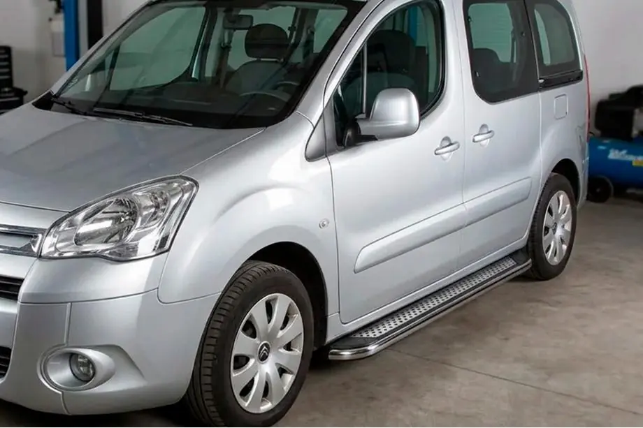 Peugeot Partner Tepee 2008-2018 Progi Boczne Maydos V2 (2 szt., Aluminium i Stal Nierdzewna) Image