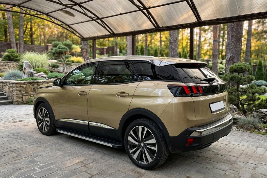 Peugeot 3008 2016-2023 Progi Boczné Maya V1 (2 szt., Aluminium) Image