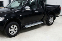 Mitsubishi L200 2015-2024 Progi Boczne Maya V2 (2 szt., Aluminium) zdjęcia 1