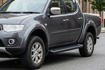 Fiat Fullback 2016- Progi Boczné Allmond Black (2 szt., Aluminium) zdjęcia 1