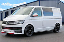 Volkswagen T6 2015-2024 Nakładka na przedni zderzak Sportline 2015-2018 (do lakierowania) zdjęcia 1