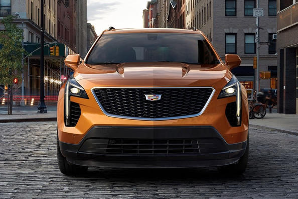 Kompaktowy premiowy zwrotnica Cadillac XT4