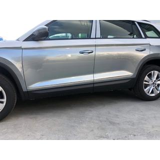 Szeroka listwa drzwiowa Carmos nierdzewna Skoda Kodiaq 2016-2023 zdjęcia 3