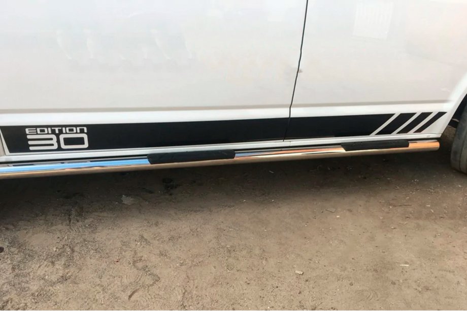 Volkswagen T6 2015-2024 Rury Boczne (2 szt., Stal Nierdzewna) 70mm, Długa Baza Zdjęcia 5