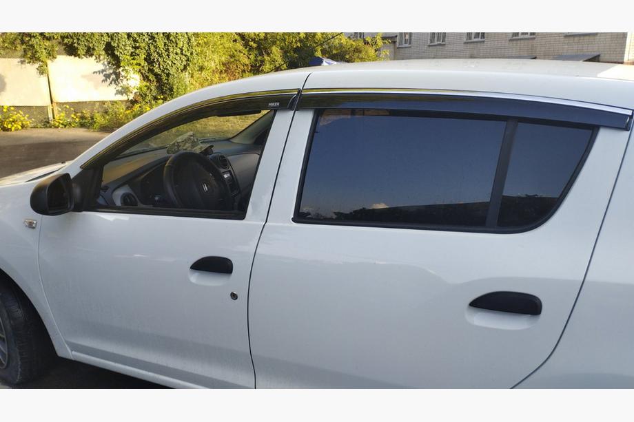 Renault Sandero 2013-2022 Deflektory szyb z chromowaną listwą HB (4 szt, Niken) Zdjęcia 1