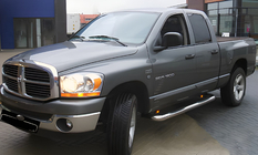 Dodge RAM (DT) 2018– Rury boczne kątowe (2 szt., stal nierdzewna) zdjęcia 1
