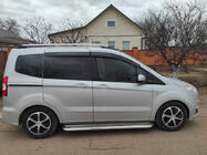 Ford Courier 2014-2023 Progi Boczné Premium (2 szt., Stal Nierdzewna) zdjęcia 3