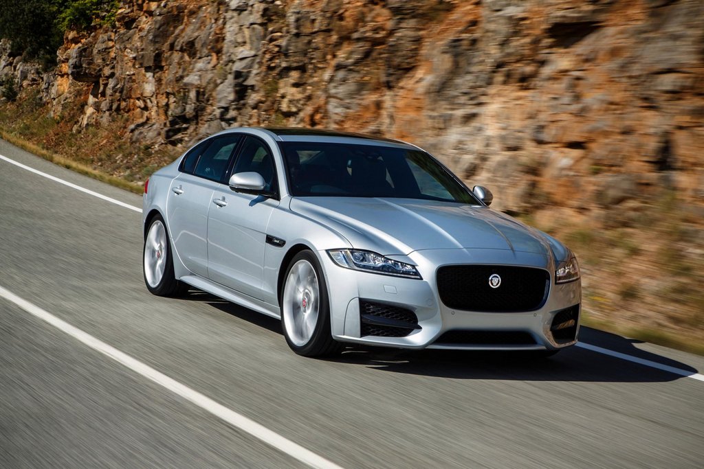 Przegląd sedan Jaguar XF drugiej generacji