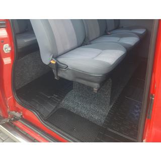 Tylne gumowe dywaniki (2 szt, Polytep) Opel Vivaro 2001–2015 zdjęcia 2