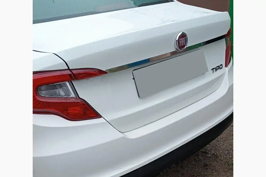 Fiat Tipo 2016- Listwa chromowana nad tablicą rejestracyjną (stal nierdzewna) Image