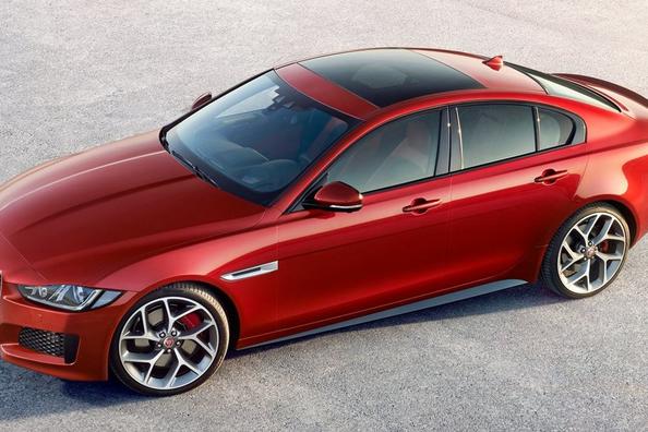 Przegląd sedan Jaguar XE