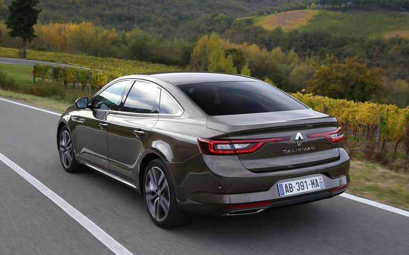 Przegląd sedana Renault Talisman
