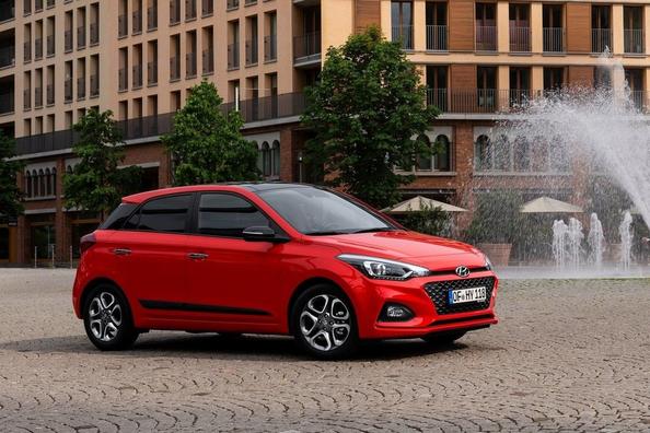 Zaktualizowany pięciodrzwiowy hatchback Hyundai i20