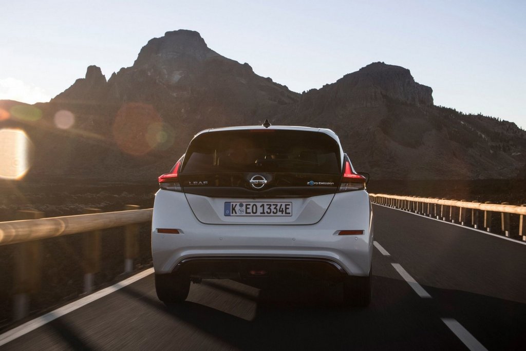 Elektryczny hatchback Nissana Leaf drugiej generacji