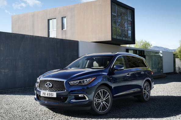 Premiowy crossover Infiniti QX60