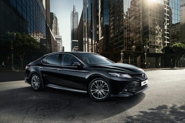Drugi przegląd Toyota Camry 2018 roku modelowego