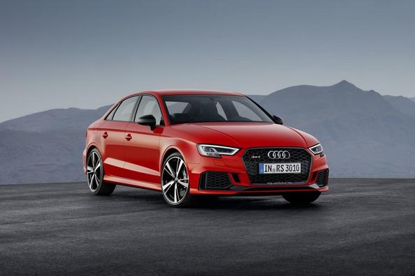 Sportowy sedan Audi RS3