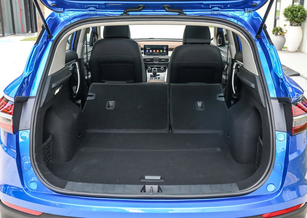 Zwrotnica Geely SX11: nowy model w ofercie chińskiej firmy