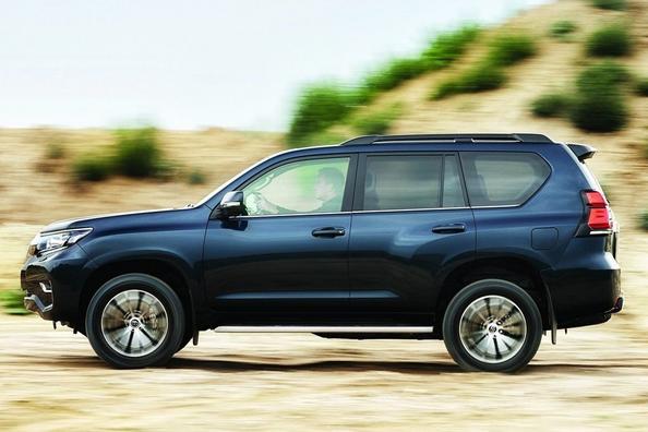 Odświeżony suv, Toyota Land Cruiser Prado Zdjęcie 6