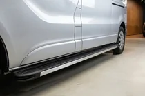 Nissan NV300/Primastar 2016- Progi Boczné Maya V1 (2 szt., Aluminium) zdjęcia 1