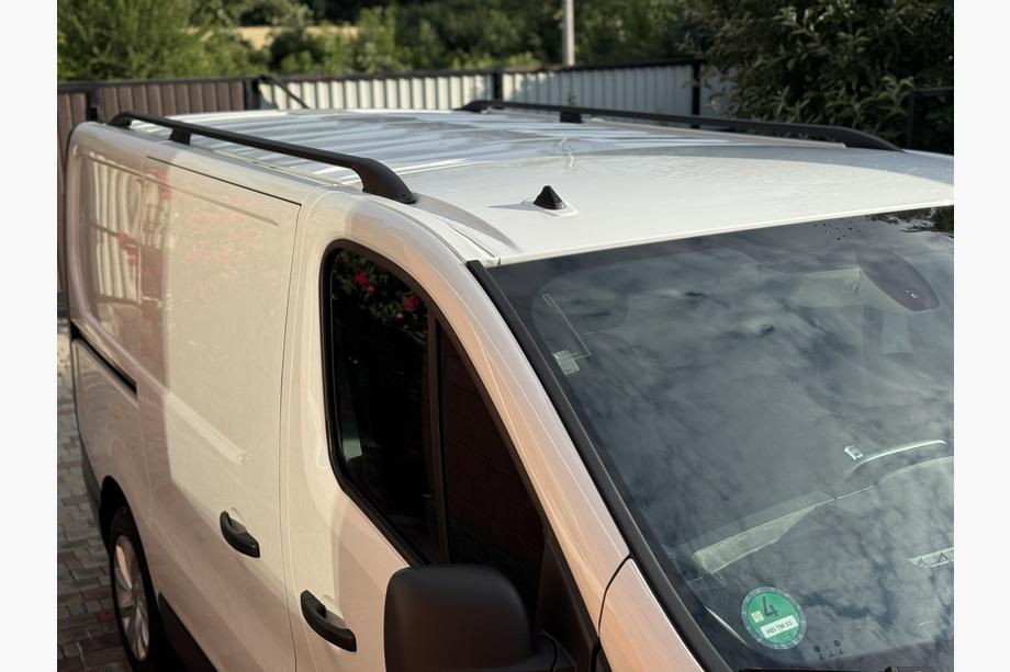 Nissan NV300/Primastar 2016- Relingi Dachowe Czarne Zdjęcia 5
