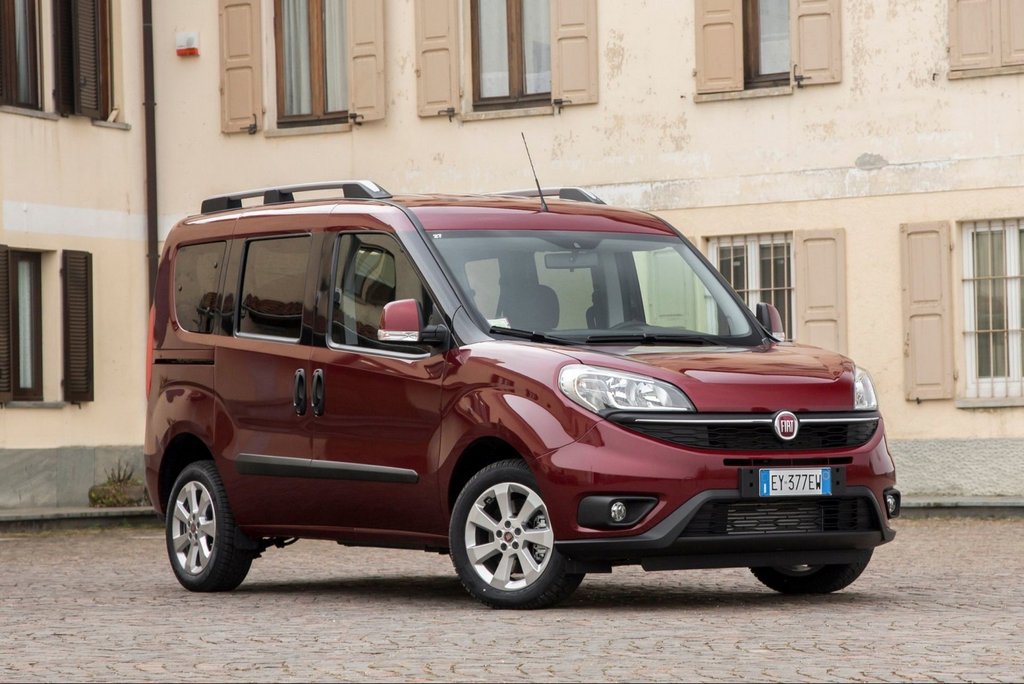 Recenzja pięciomiejscowego kompaktowego vana Fiata Doblo