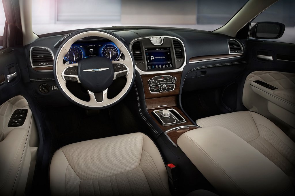 Przegląd sedan Chrysler 300 drugiej generacji