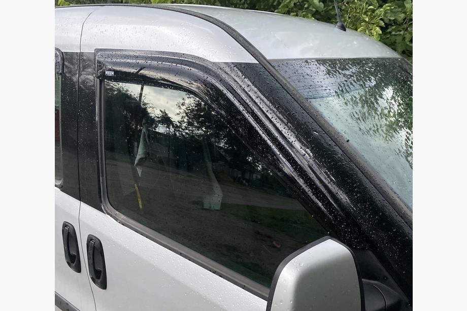 Fiat Doblo II 2010-2022 Deflektory Okien (2 szt, Niken) 2015+, 2 sztuki Image