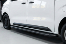 Peugeot Traveller 2017- Progi Boczné Bosphorus Black (2 szt., Aluminium) M - Średni Rozstaw Osi zdjęcia 1