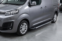 Toyota Proace 2016- Progi Boczné RedLine V1 (2 szt., Aluminium) zdjęcia 1