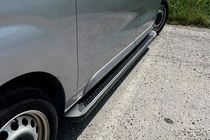 Citroen SpaceTourer 2016- Progi Boczné Allmond Black (2 szt., Aluminium) XS – Krótki Rozstaw Osi zdjęcia 1