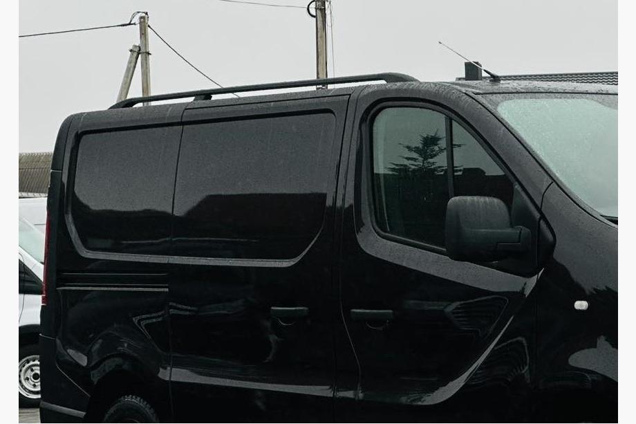 Fiat Talento 2016- Relingi Dachowe Czarne Krotki Rozstaw Osi, Zelazne Nogi Image