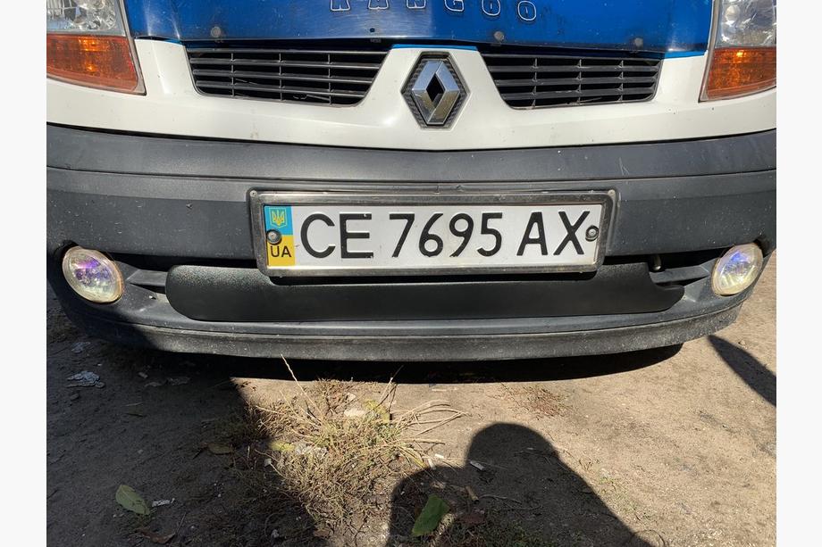 Renault Kangoo 1998-2008 Dolna zaślepka zimowa (2003-2008) Zdjęcia 4
