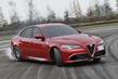 Przegląd sedan Alfa Romeo Giulia zdjęcia 1