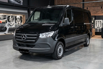 Mercedes Sprinter W907/W910 2018- Progi Boczné Allmond Black (2 szt., Aluminium) Long/ExtraLong zdjęcia 1
