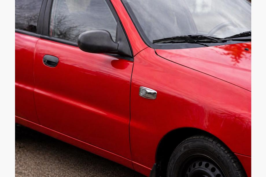 Daewoo Lanos 1998-2017 Chromowane Nakładki na Kierunkowskazy Boczne Prostokątne (2 szt, ABS) Image