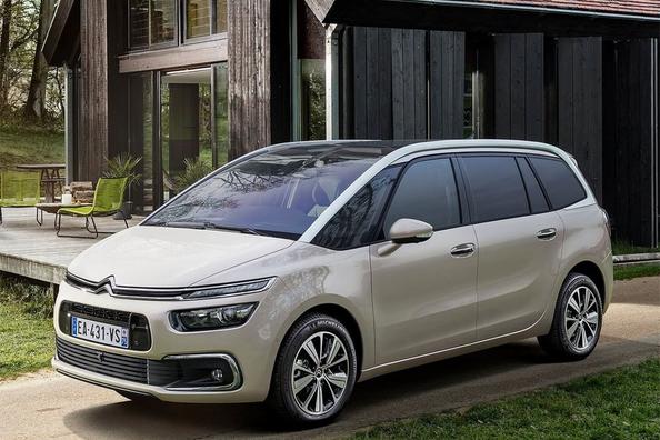 Siedem stanowisk minivan Citroena Grand C4 Picasso