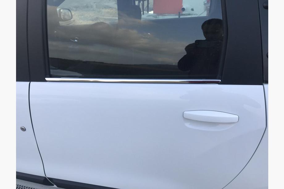 Dacia Lodgy 2012-2022 Listwy Ozdobne Okien Stal Nierdzewna (4 szt.) Zdjęcia 2