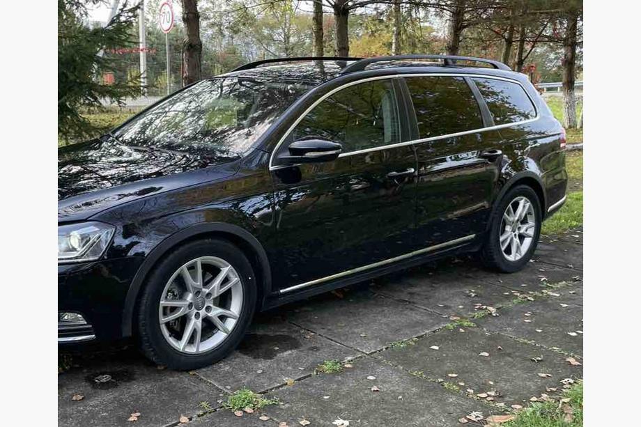 Volkswagen Passat B7 2012-2015 Nakładki na nadkola SD/SW (4 szt, czarne, ABS) Image