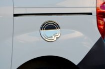 Opel Combo 2012-2018 Chromowana nakładka na wlew paliwa (stal nierdzewna) zdjęcia 1