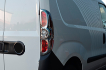Opel Combo 2012-2018 Ramki na lampy tylne (2012-2015, 2 szt, plastik) zdjęcia 1