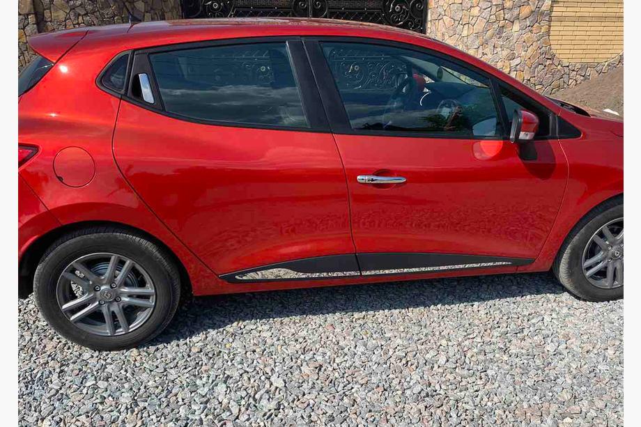 Renault Clio IV 2012-2019 Listwy drzwi proste (4 szt, stal nierdzewna) Czarny Chrom Image
