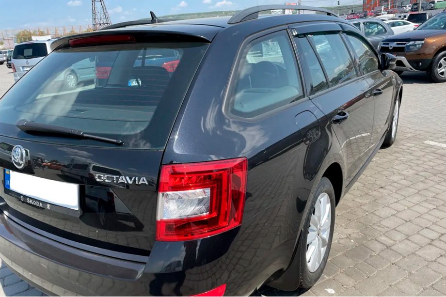 Skoda Octavia III A7 2013-2019 Deflektory Okien SW (4 szt, HIC) Zdjęcia 4