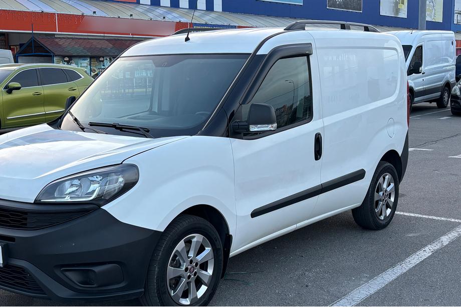 Opel Combo 2012-2018 Relingi dachowe Skyport (czarne) Image