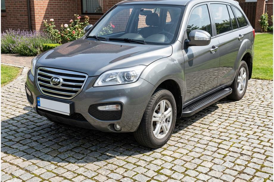 Lifan X60 2011- Progi Boczné Allmond Black (2 szt., Aluminium) Image