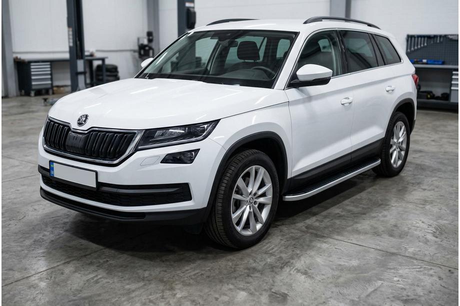 Skoda Kodiaq 2016-2023 Progi Boczne Tayga Grey (2 szt., Aluminium) Image